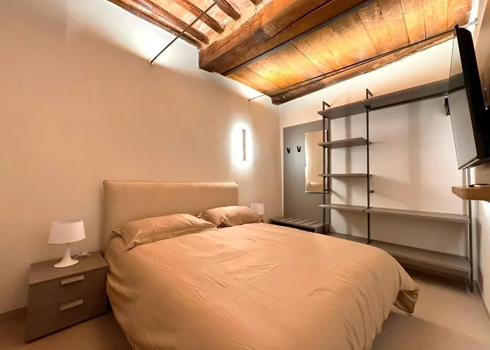 Modern Pendola Near The Duomo Apartmán