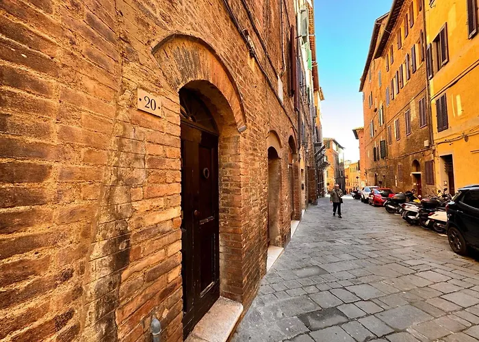 Modern Pendola Near The Duomo Апартаменты