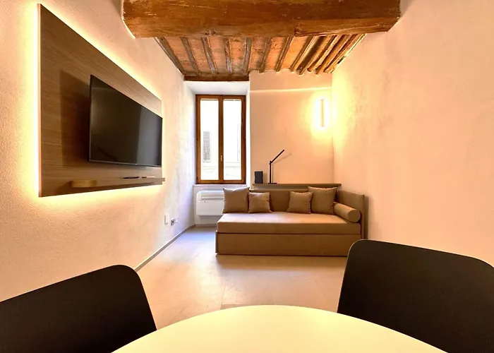 Modern Pendola Near The Duomo * Сиена