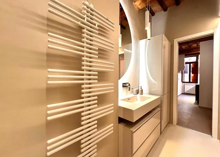 Modern Pendola Near The Duomo *